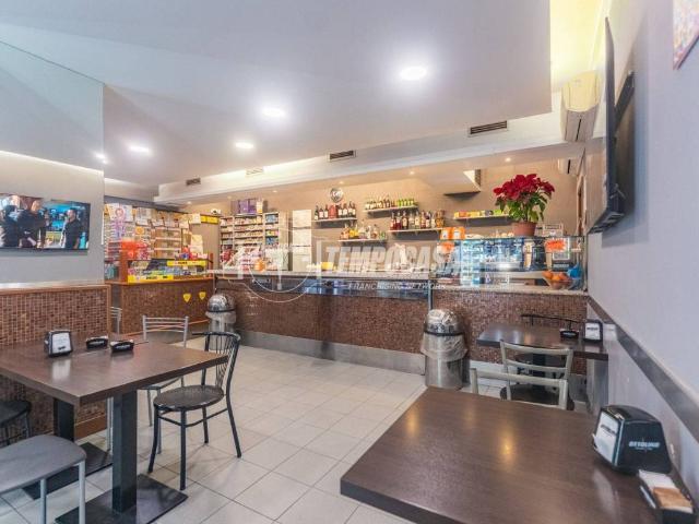 Locale Commerciale in vendita a Seguro, Settimo Milanese