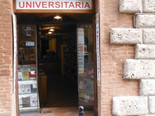 Locale Commerciale in vendita a Contrada dell'Onda, Siena