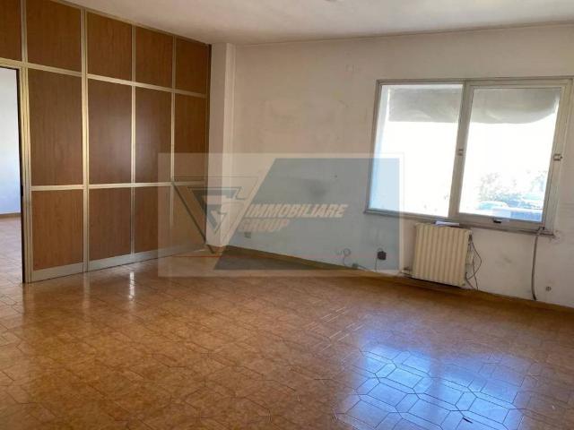 Locale Commerciale in vendita a Neapolis, Siracusa