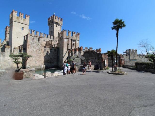 Palazzo in vendita a Lugana, Sirmione