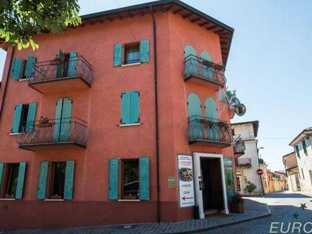 Locale Commerciale in vendita a Solferino, Lombardia
