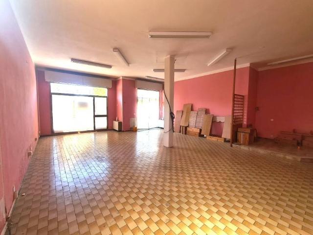 Locale Commerciale in vendita a Unione delle Terre d'Argine, Soliera