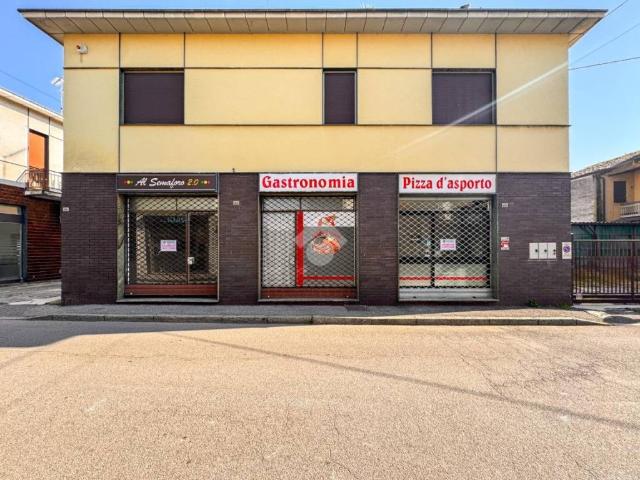 Locale Commerciale in vendita a Somaglia, Lombardia