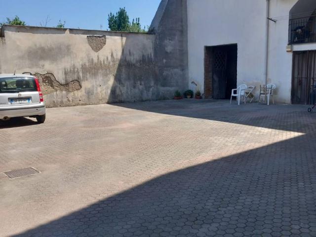 Locale Commerciale in vendita a Borgo Casamale, Somma Vesuviana