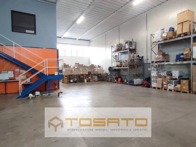 Locale Commerciale in vendita a Sona, Veneto