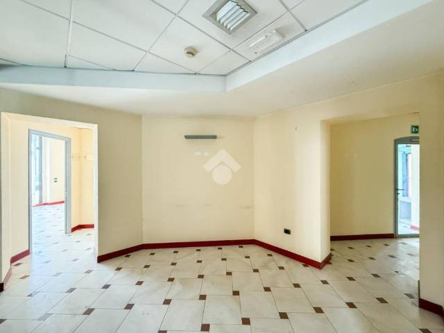 Locale Commerciale in vendita a Soncino, Lombardia