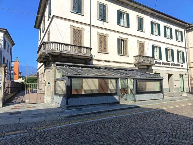 Locale Commerciale in vendita a Campoledro, Sondrio