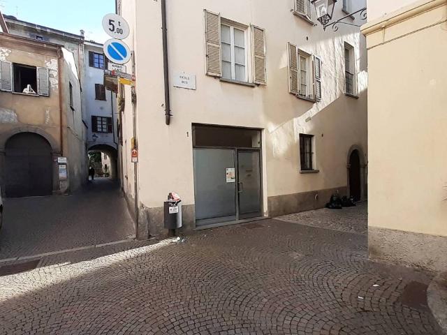 Locale Commerciale in vendita a Colda, Sondrio