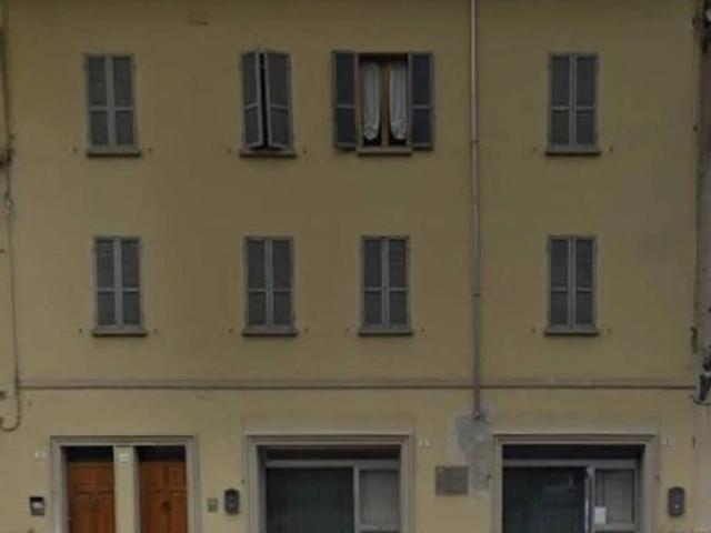 Locale Commerciale in vendita a Soragna, Reggio Emilia
