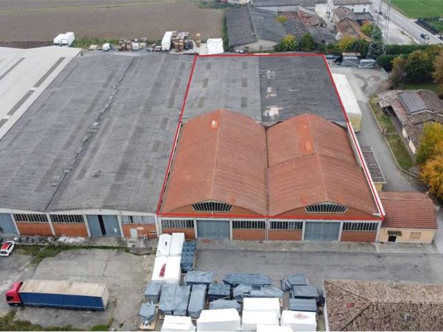 Locale Commerciale in vendita a Soragna, Reggio Emilia