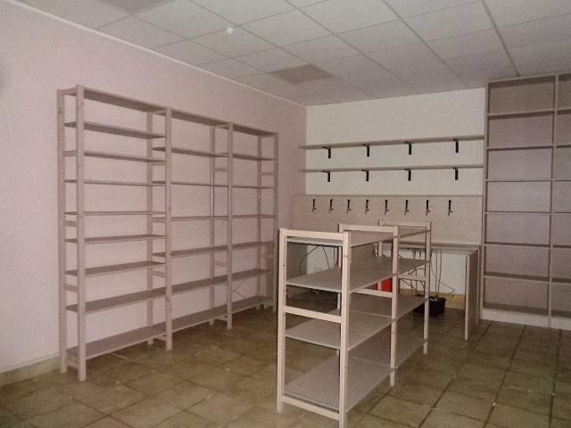 Locale Commerciale in vendita a Soresina, Lombardia