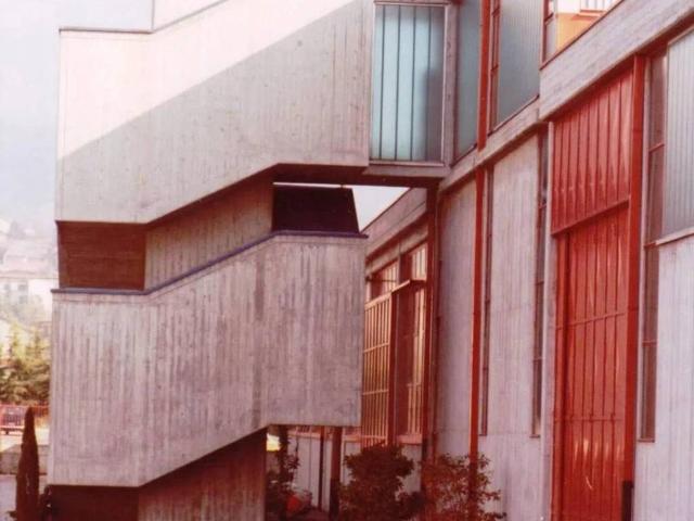 Locale Commerciale in vendita a Azzonica, Sorisole