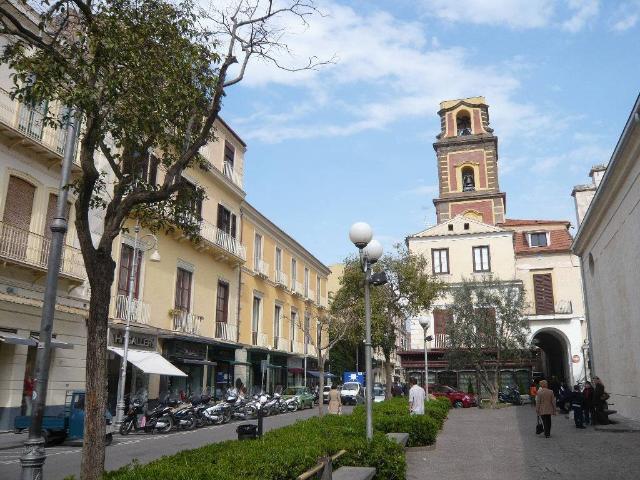 Locale Commerciale in vendita a Marina Piccola, Sorrento