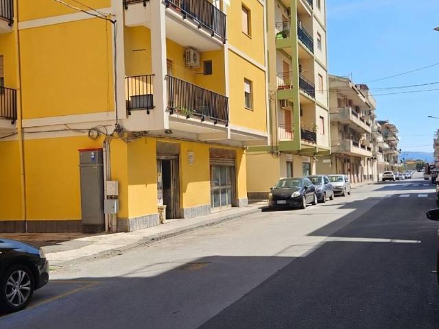 Locale Commerciale in vendita a Fondaconuovo, Spadafora