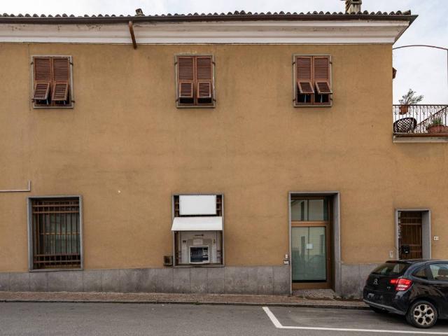 Locale Commerciale in vendita a Piemonte, Alessandria