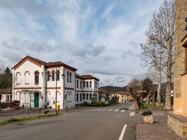 Locale Commerciale in vendita a Piemonte, Alessandria