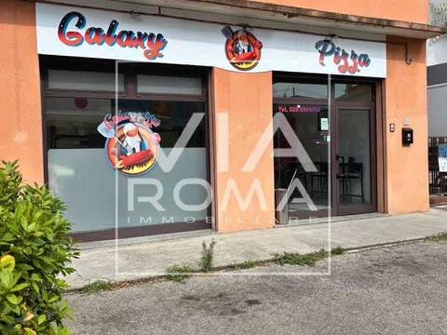 Locale Commerciale in vendita a Rossignago, Spinea