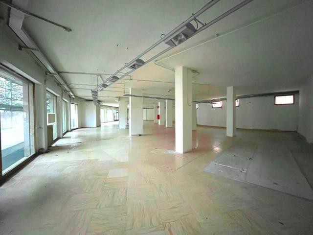 Locale Commerciale in vendita a Rossignago, Spinea