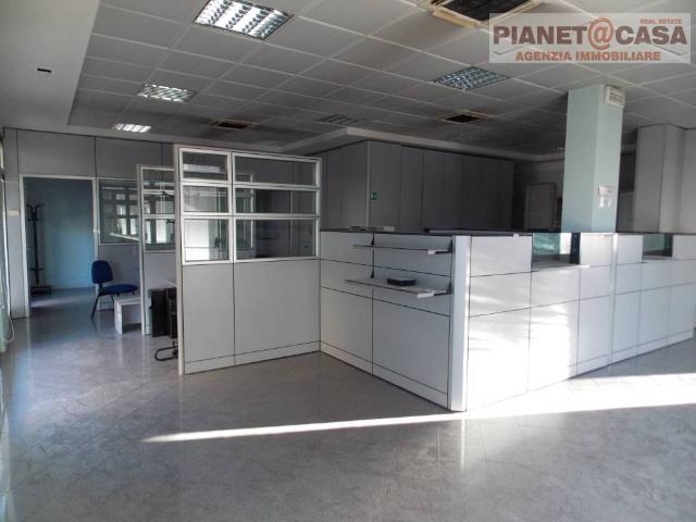 Locale Commerciale in vendita a Marche, Ascoli Piceno