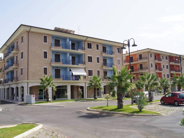 Locale Commerciale in vendita a Marche, Ascoli Piceno