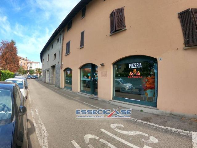 Locale Commerciale in vendita a Spirano, Lombardia