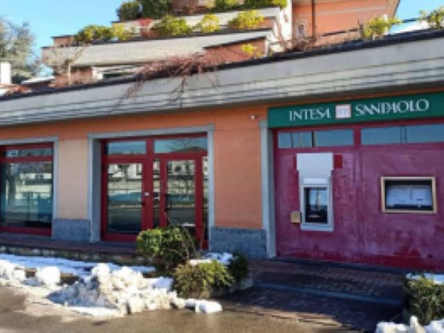 Locale Commerciale in vendita a Piemonte, Alessandria