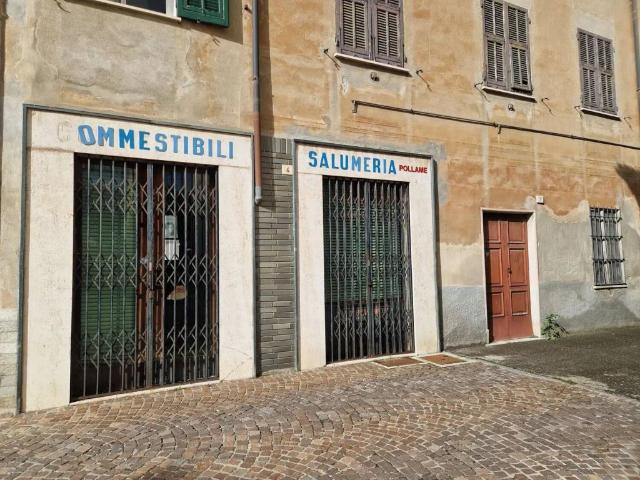 Locale Commerciale in vendita a Piemonte, Alessandria