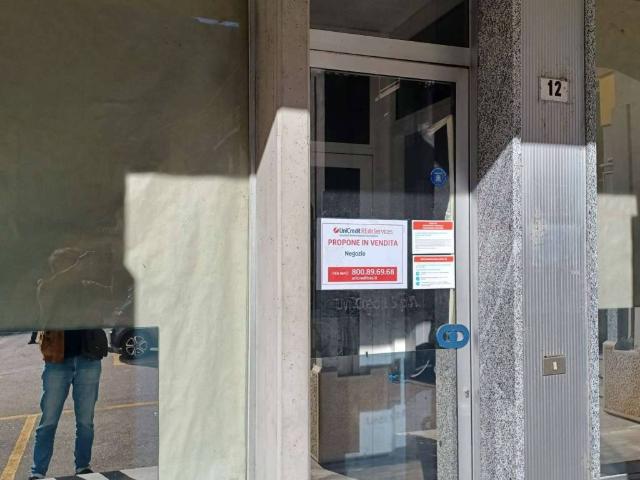 Locale Commerciale in vendita a Comunità delle Giudicarie, Storo