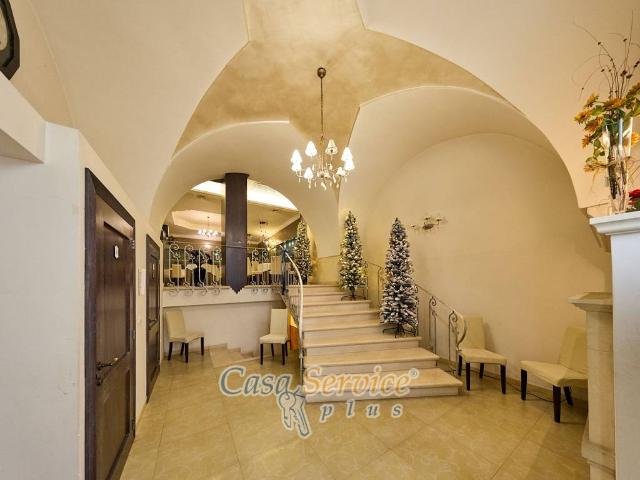 Locale Commerciale in vendita a Puglia, Lecce