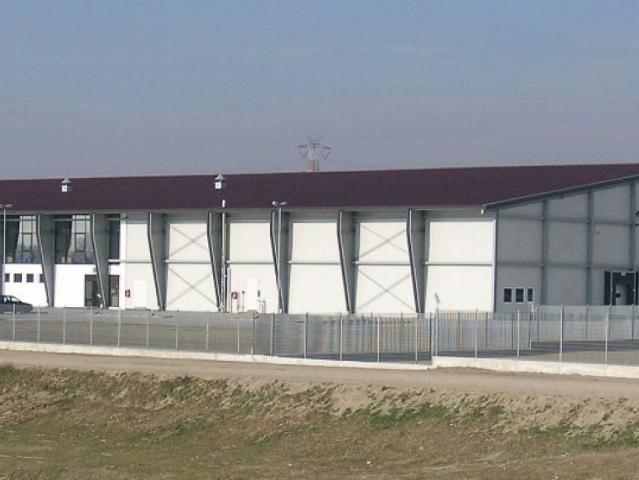 Locale Commerciale in vendita a Ariano Nel Polesine, Veneto
