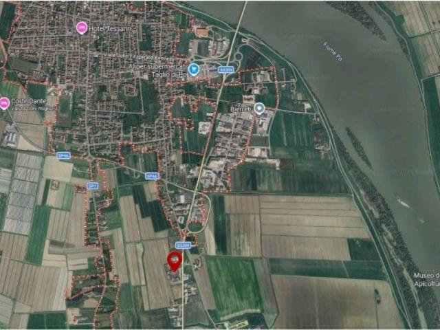 Locale Commerciale in vendita a Taglio Di Po, Veneto