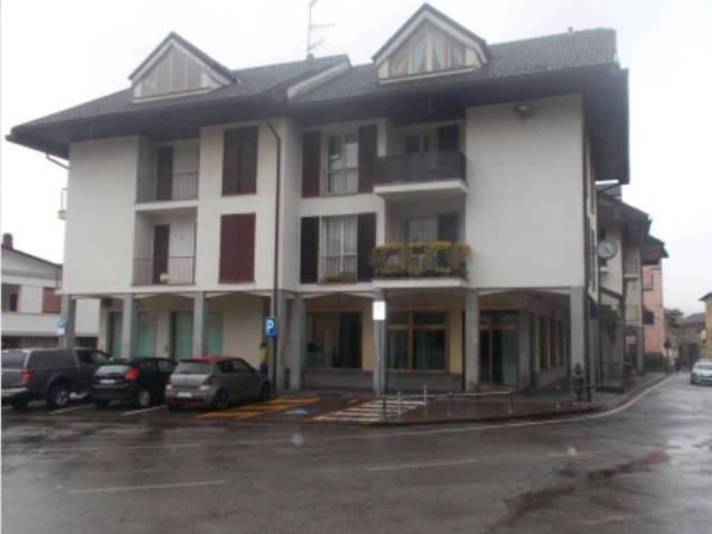 Locale Commerciale in vendita a Cheglio, Taino