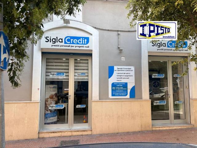 Locale Commerciale in vendita a Taranto