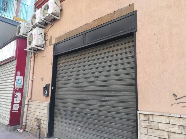 Locale Commerciale in vendita a Puglia, Taranto