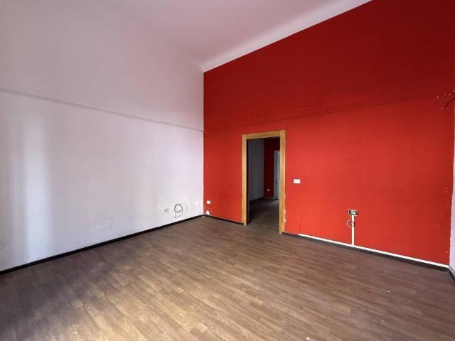 Locale Commerciale in vendita a Puglia, Taranto