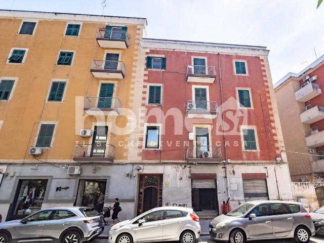 Locale Commerciale in vendita a Puglia, Taranto