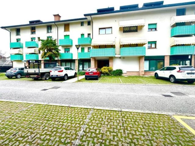 Locale Commerciale in vendita a Tarcento, Friuli-Venezia Giulia