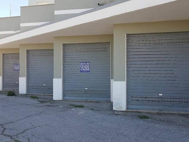 Locale Commerciale in vendita a Tarquinia, Lazio