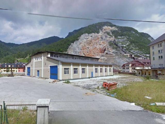 Locale Commerciale in vendita a Tarvisio, Friuli-Venezia Giulia