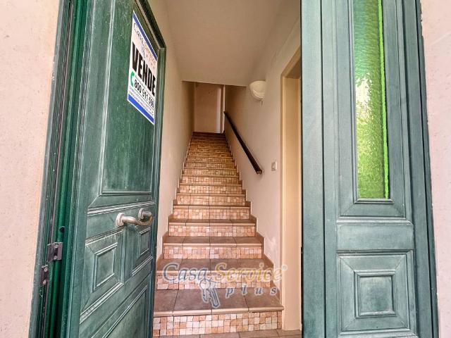 Locale Commerciale in vendita a Puglia, Lecce