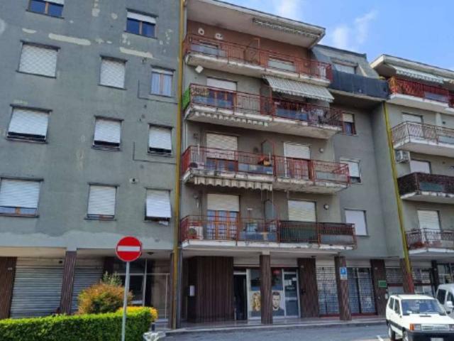 Locale Commerciale in vendita a Telgate, Lombardia