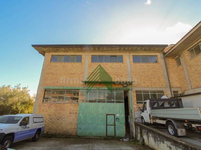 Locale Commerciale in vendita a Villa Mosca, Teramo