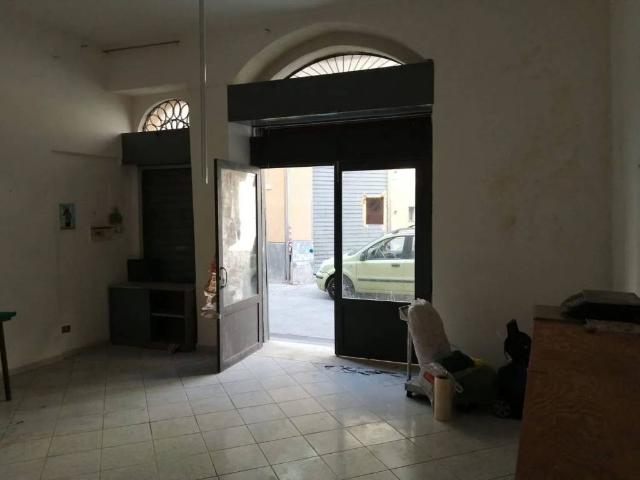 Locale Commerciale in vendita a Termini Imerese, Sicilia