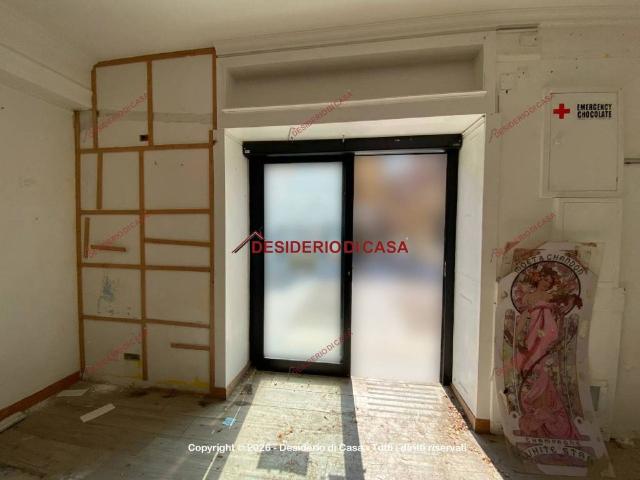 Locale Commerciale in vendita a Termini Imerese, Sicilia