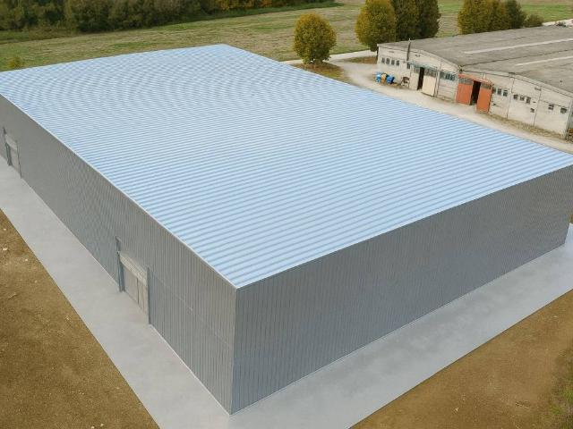 Locale Commerciale in vendita a Terni, Umbria