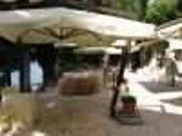 Locale Commerciale in vendita a Terni, Umbria