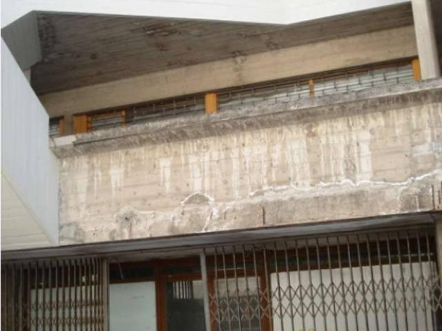 Locale Commerciale in vendita a Terni, Umbria