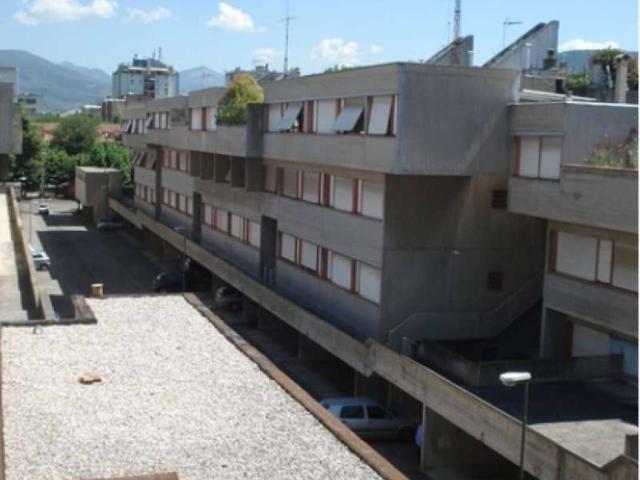 Locale Commerciale in vendita a Terni, Umbria