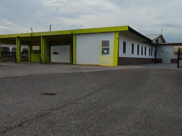 Locale Commerciale in vendita a Lido di Ulisse, Terracina