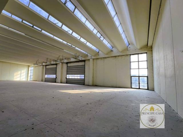 Locale Commerciale in vendita a Terrassa Padovana, Veneto